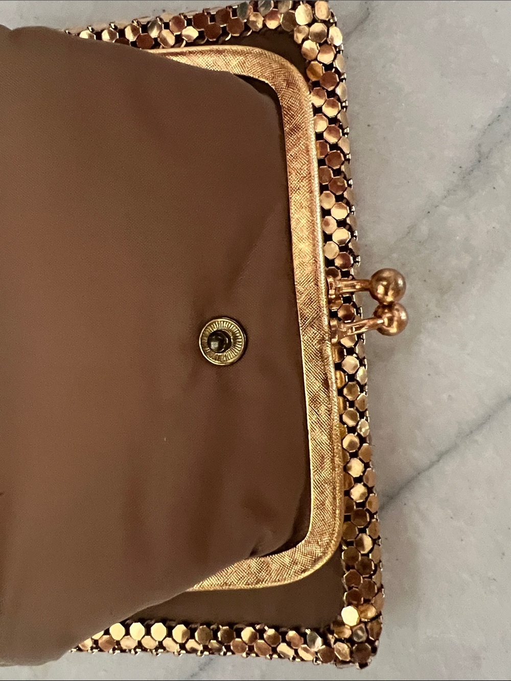 Vintage 1969 Oroton Metallic Gold Mesh Wallet with Coin Space - Picture 9 of 14